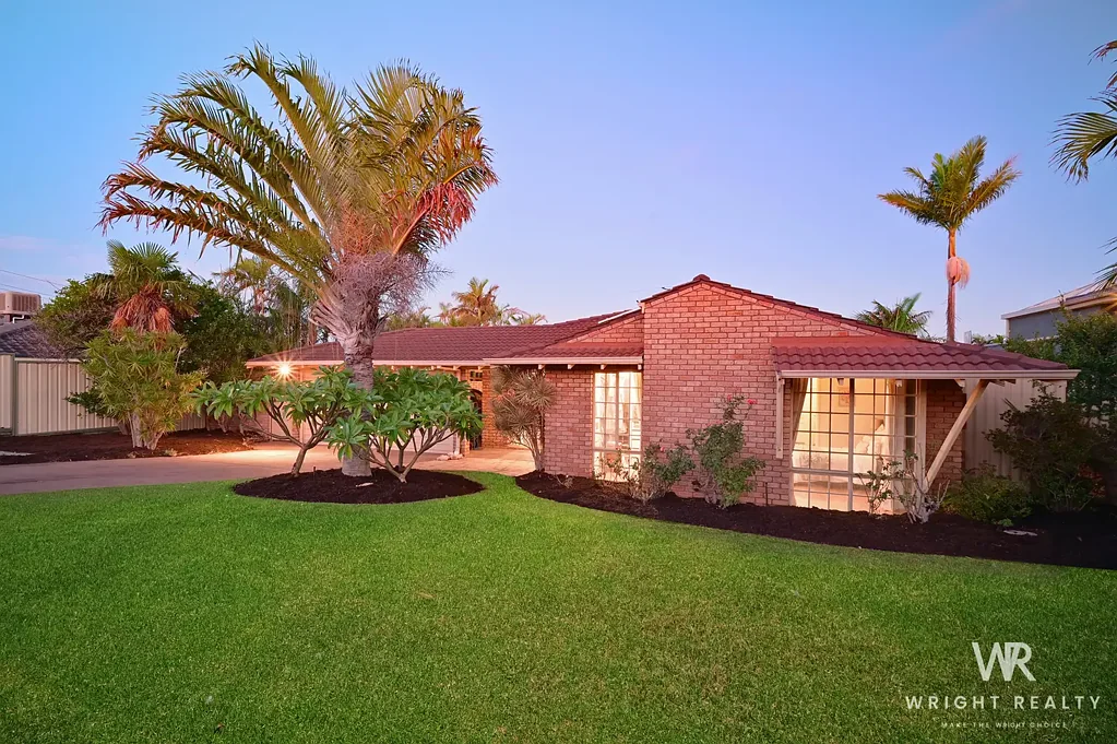 3 Avalon Close, Woodvale, WA 6026