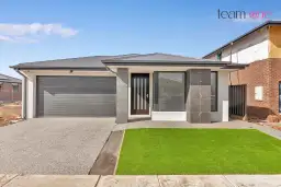 27 Pintail Drive, Melton South