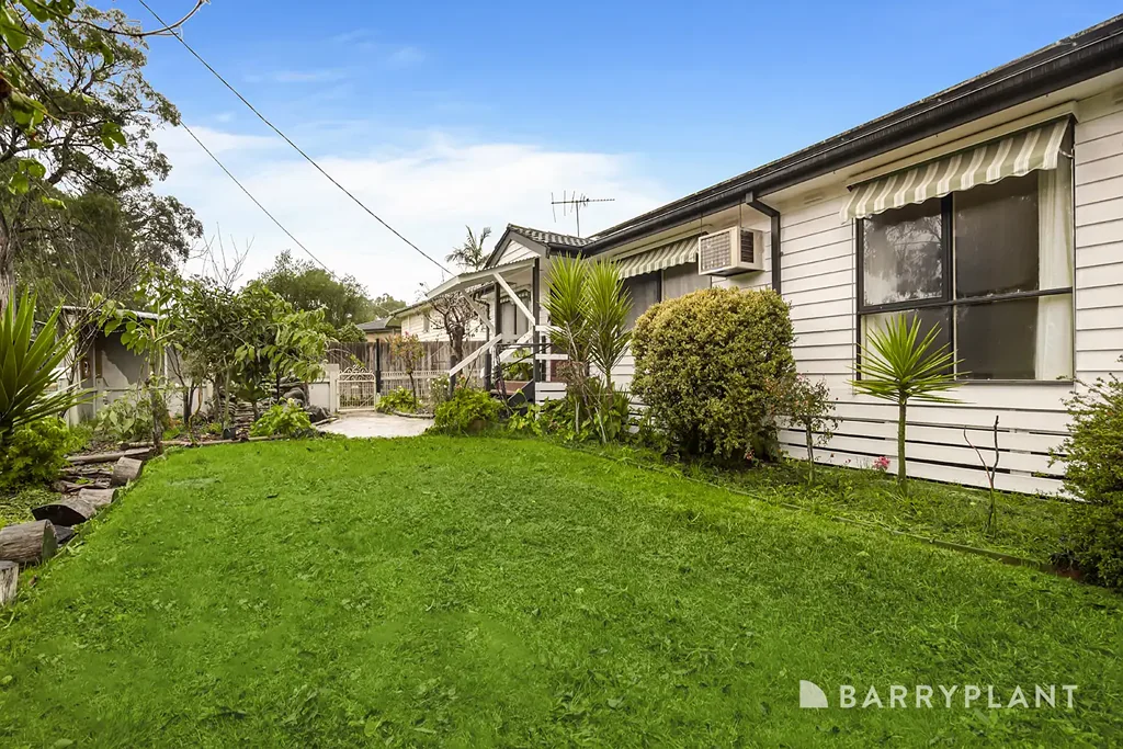 10 Winifred Street, Seville, VIC 3139