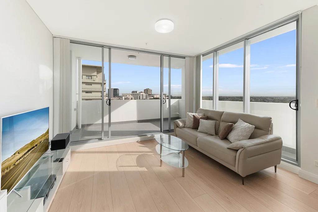 Hurstville 2Zimmer North Facing Elevated Standard of Luxury Living in the Heart of Hurstville