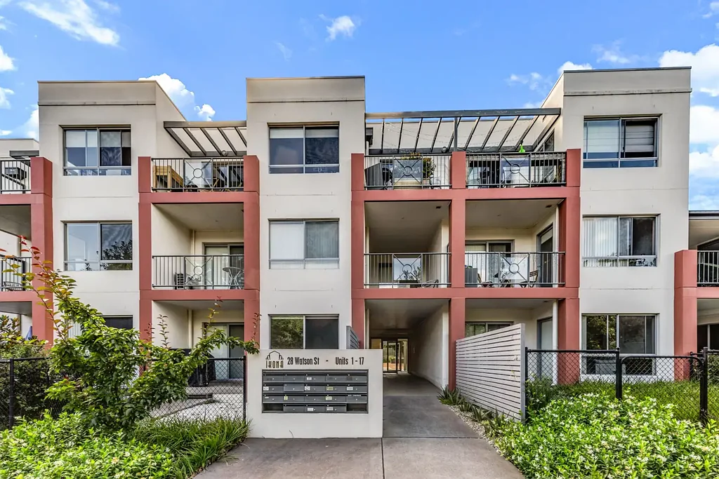 Spacious 1 bedroom apartment in sought after Turner