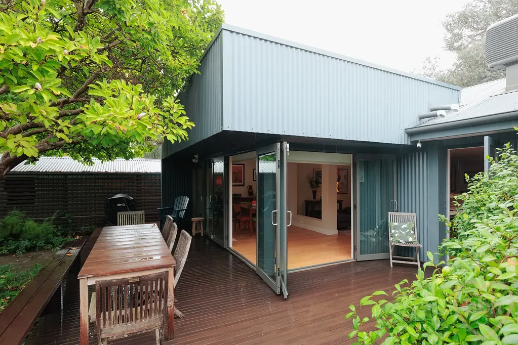 8 Wade Street, Watson, ACT 2602