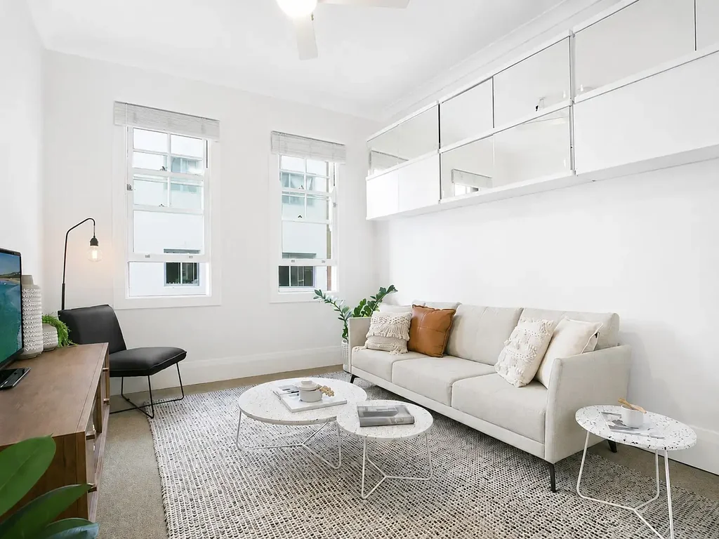 A Quiet Art Deco Retreat In Central Potts Point