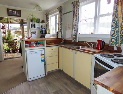 8 Conlon Street, Reefton, Buller, 2 ਕਮਰੇ, 1 ਬਾਥਰੂਮ, House