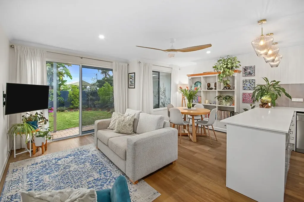 4/52 Naroon Crescent, Wurtulla, QLD 4575