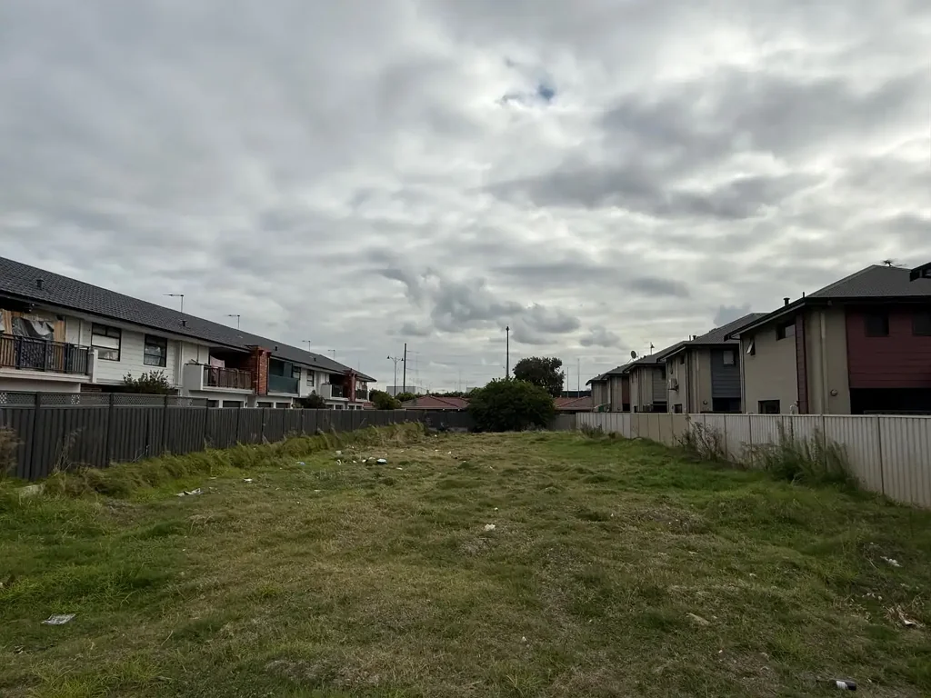 Midland  Prime R60/100 Development Opportunity - 12 Unit Site (STCA)