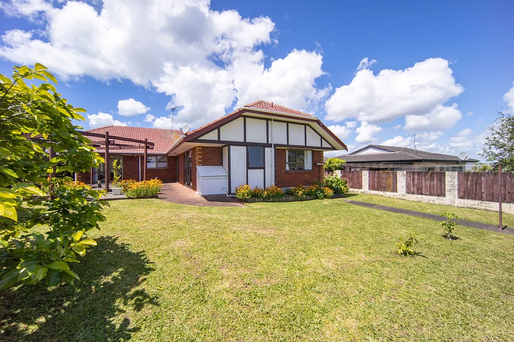 47 Pigeon Mountain Road, Half Moon Bay, Manukau City, Auckland