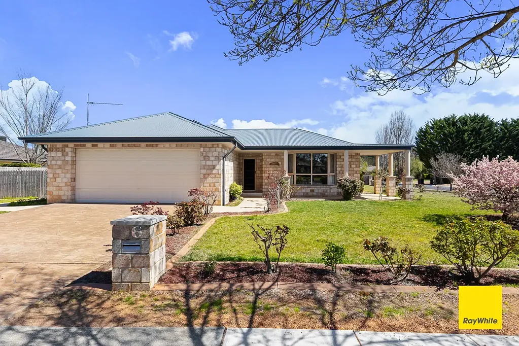 Bungendore 4房  A generous corner block and a home ready for a new family
