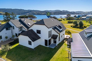 Pauanui 5 Bedroom Stylish Refresh, Stunning Views!