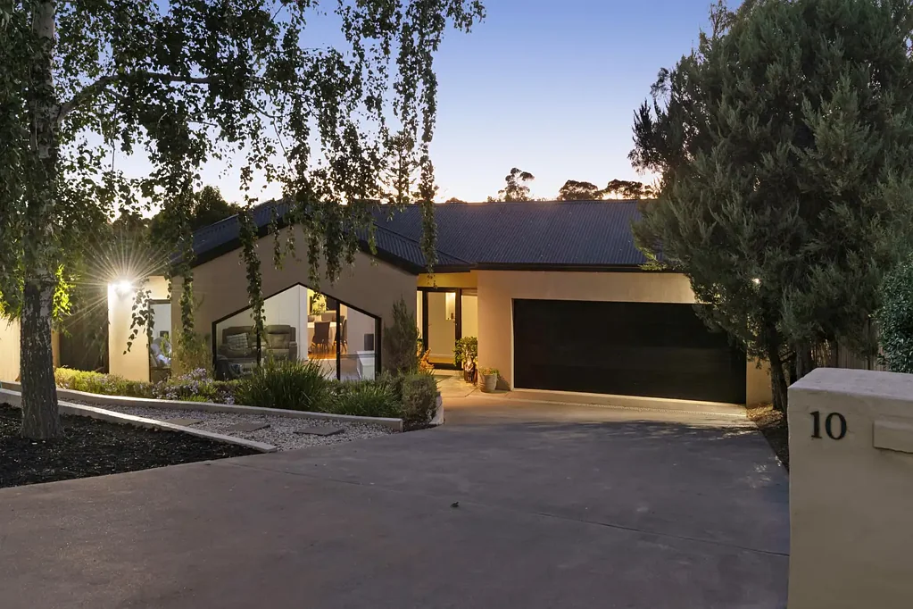 10 Ruth Street, Golden Square, VIC 3555