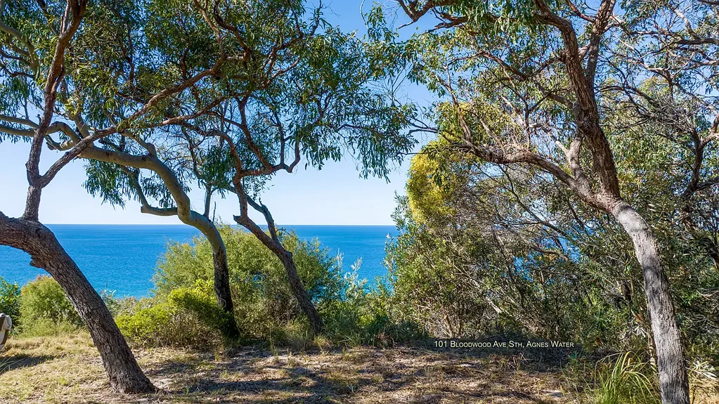 Agnes Water UNINTERRUPTED OCEAN VIEWS RIDGE TOP BLOCK IN SUNRISE 1770