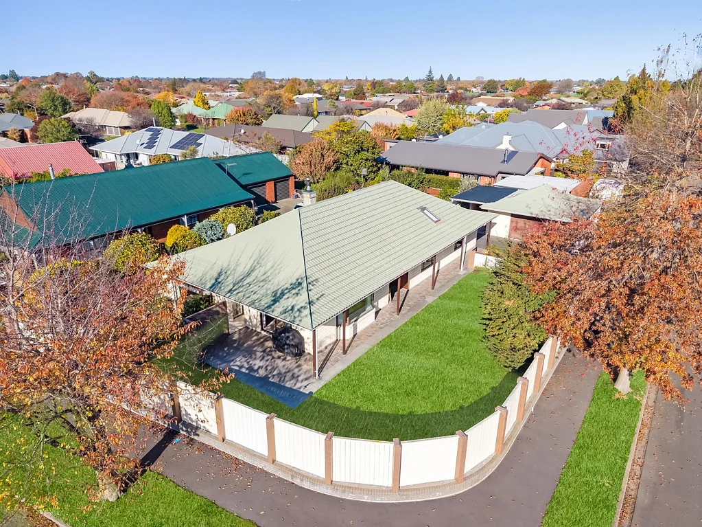 Rangiora 3房  Vendors on the Move: Family Home in Prime Location