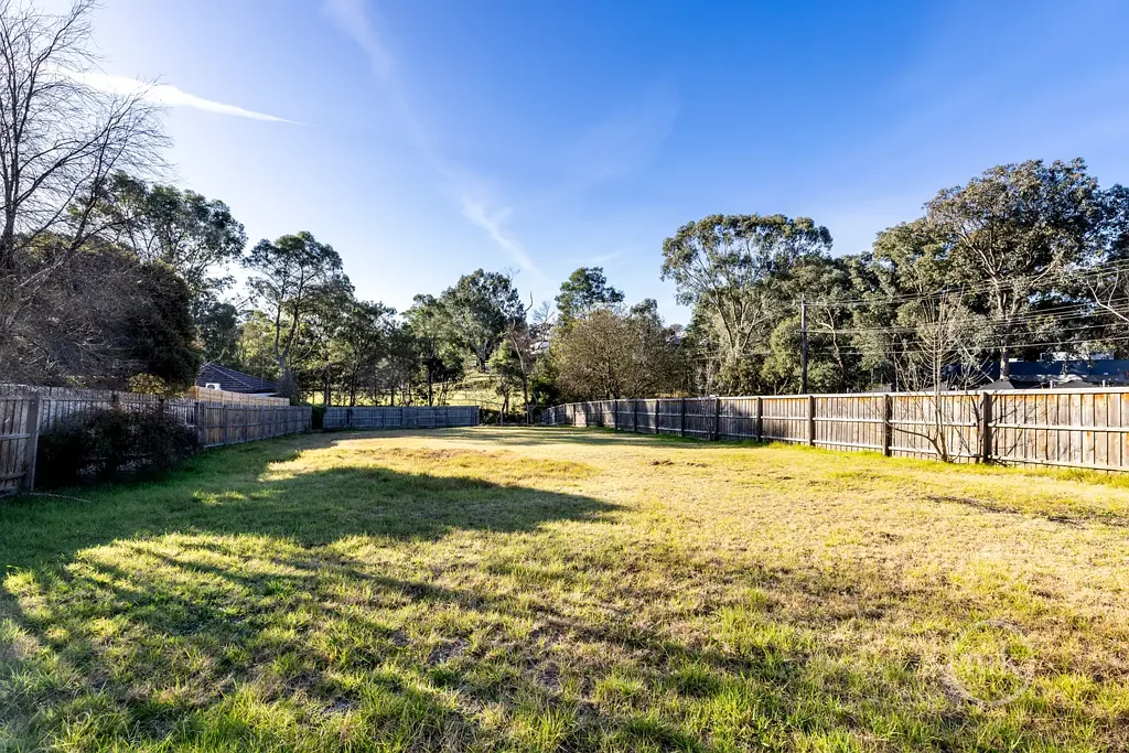 Templestowe Lower 公园近邻 938m²阔地 步行商圈 公交便捷 优质学区 梦想家园蓝筹地段 Walk To Everything You Need, Build Exactly What You Want!