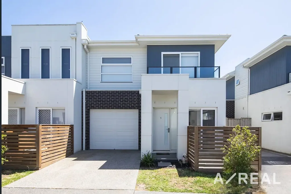 Spacious, Modern & Perfect for Family Living in Keysborough!!