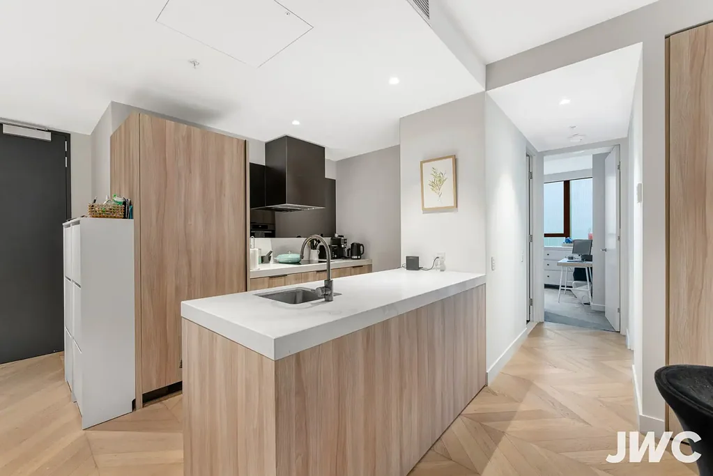 Stylish Apartment Living in Prime South Yarra Location - Unfurnished