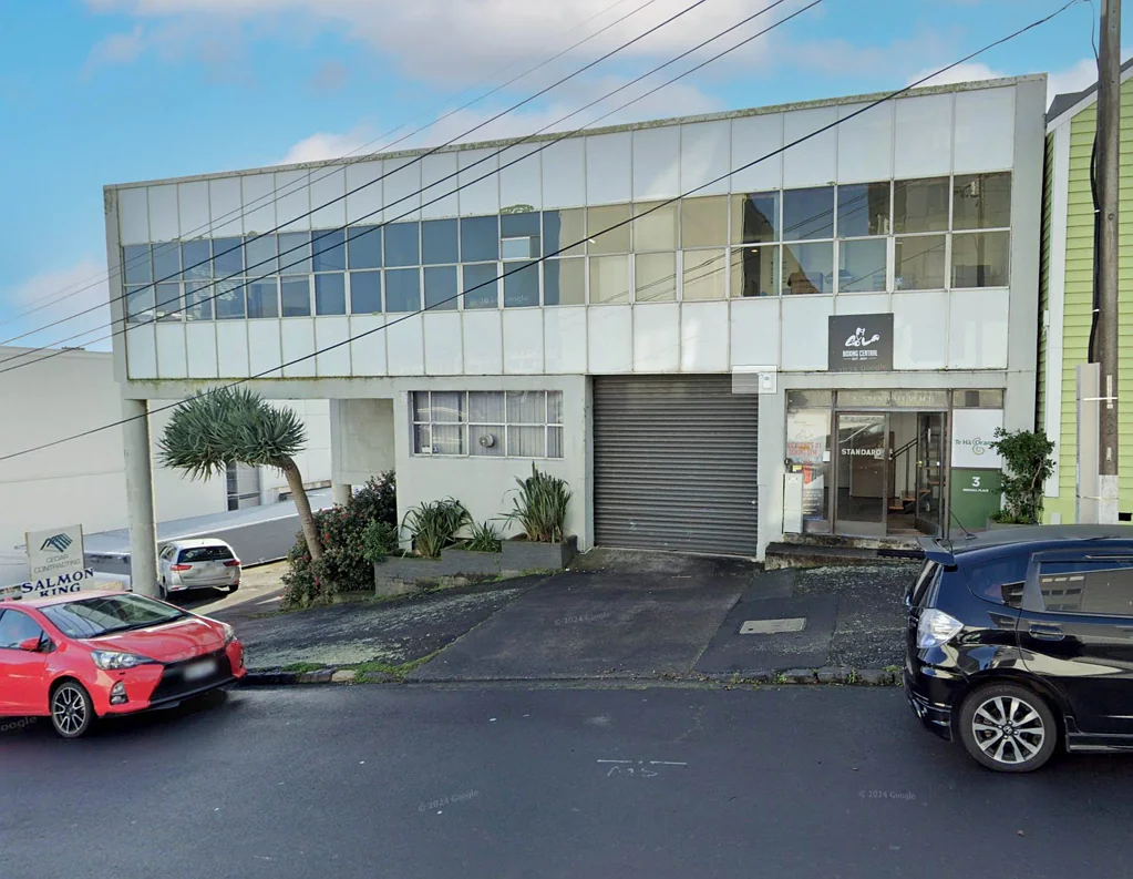 Eden Terrace VALUE CITY FRINGE WAREHOUSE