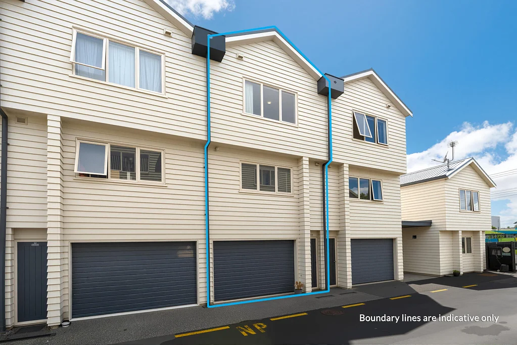 3/49 Henderson Valley Road, Henderson, Waitakere City, Auckland
