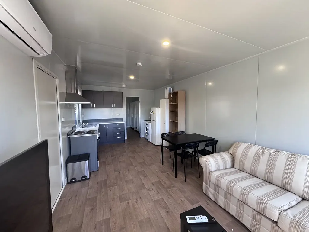 Tidy One Bedroom Flat with Electricity and Water Usage Included