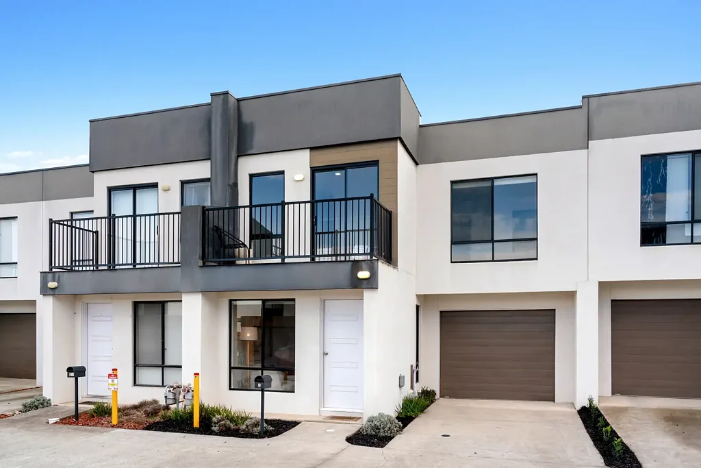 Wollert 3Zimmer Spacious Family Sized Living with Study, Balcony Retreat & Exceptional Lifestyle Convenience