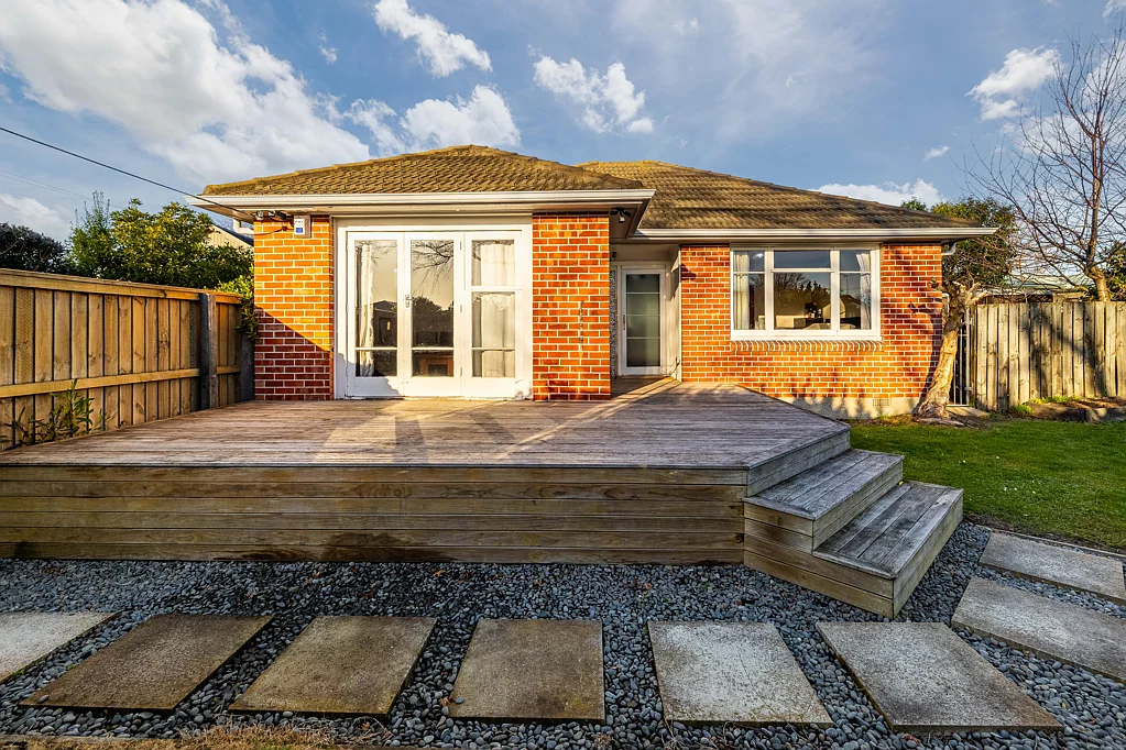 Bishopdale 2Moenga Solid Classic with Tenant in Place