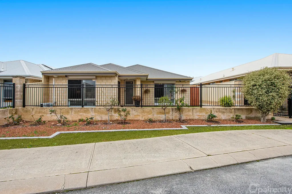 15 Cheney Loop, Secret Harbour, WA 6173