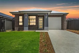 5 B HOGG PL, Goulburn