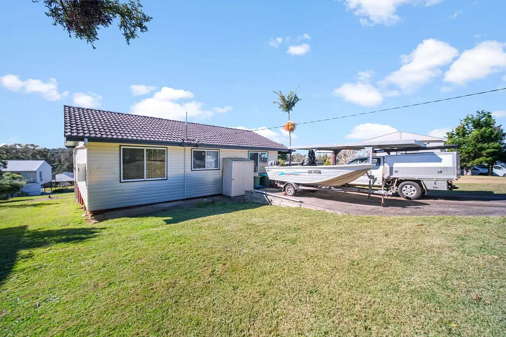 Coomba Park 2 Bedroom Sunbathed cottage ~ large 847sqm ~ prized NE aspect