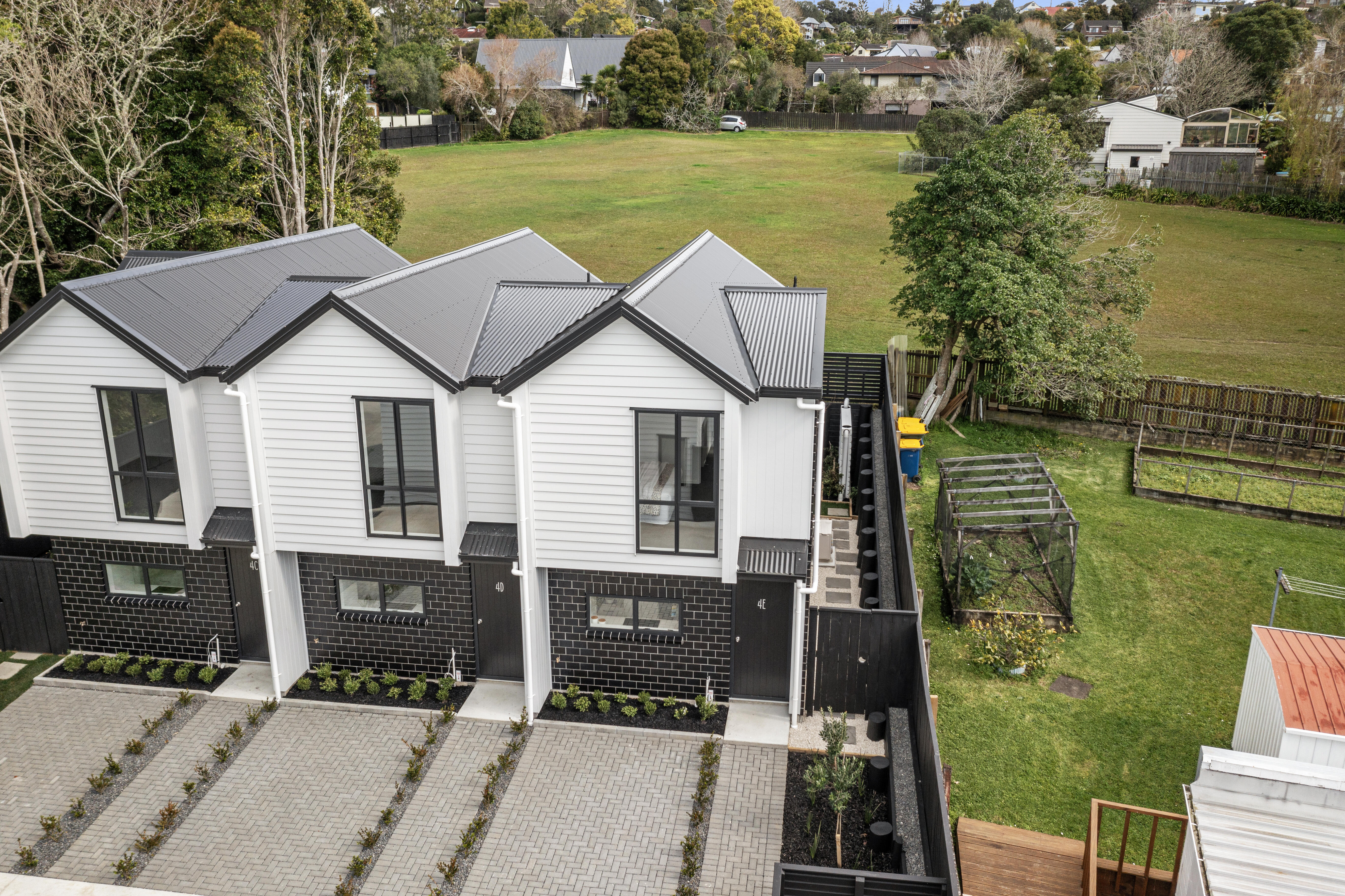 4e Weetman Drive, Browns Bay, Auckland - North Shore, 2 कमरे, 1 बाथरूम, Townhouse