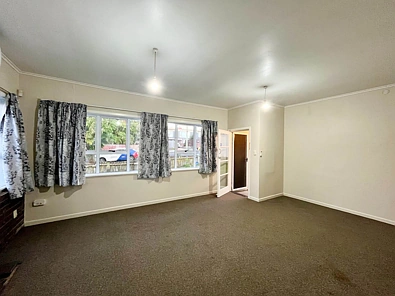 Refurbished 2 bedroom home in Papatoetoe