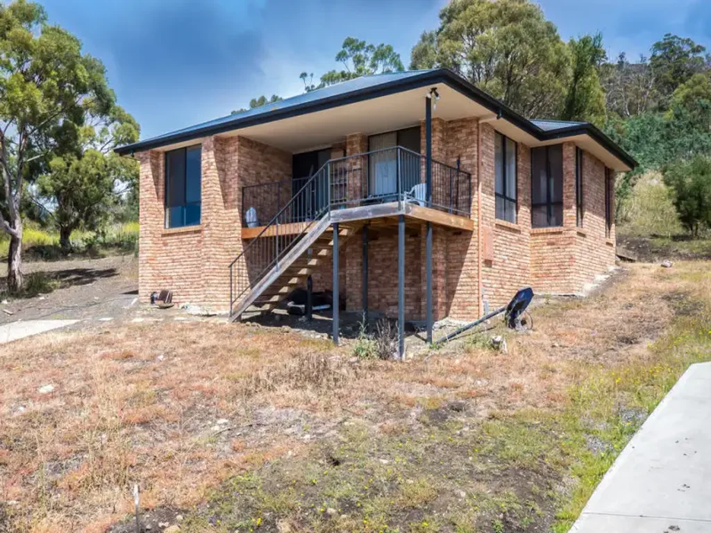 9 Cazaly Drive, Chigwell, TAS 7011