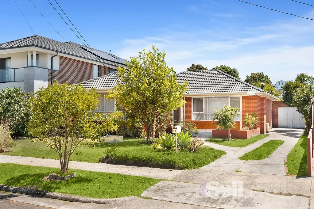 11 Cotswold Crescent, Springvale South, VIC 3172