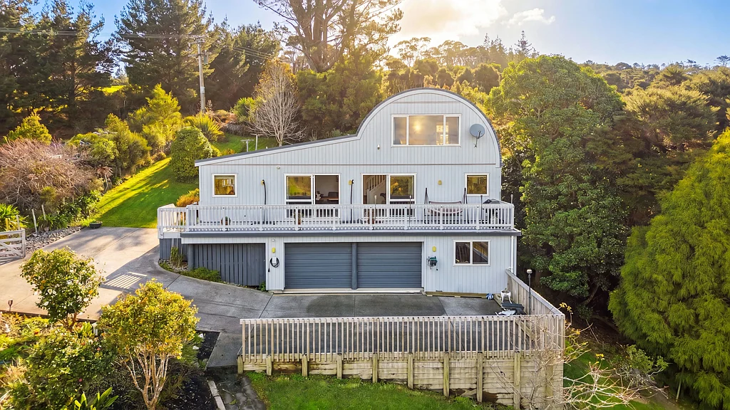 Helensville 4Moenga Kaipara Harbour Views, Orchard & Native Bush