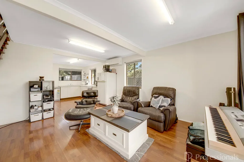 South Gladstone 2ห้องนอน Secure & Spacious Unit with Private Outdoor Living - Tenanted Investment