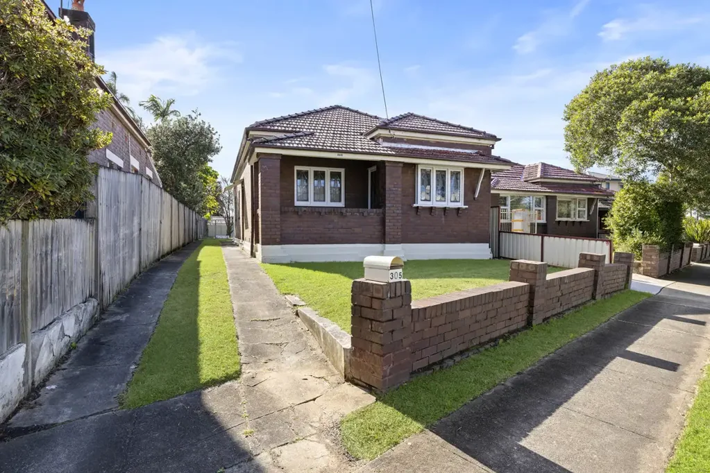 Croydon Park 3બેડરૂમ Comfort, Space & Potential in a Convenient Croydon Park Location