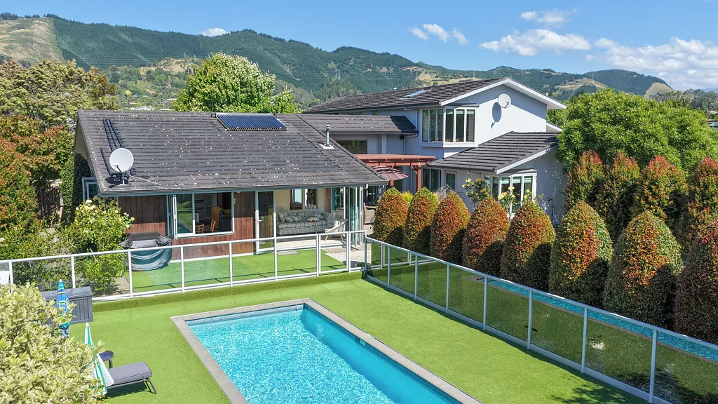Richmond 4Kwarto Architectural Executive Home With Heated Pool