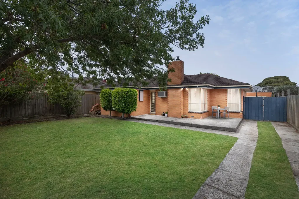10 Denbigh Road, Seaford, VIC 3198