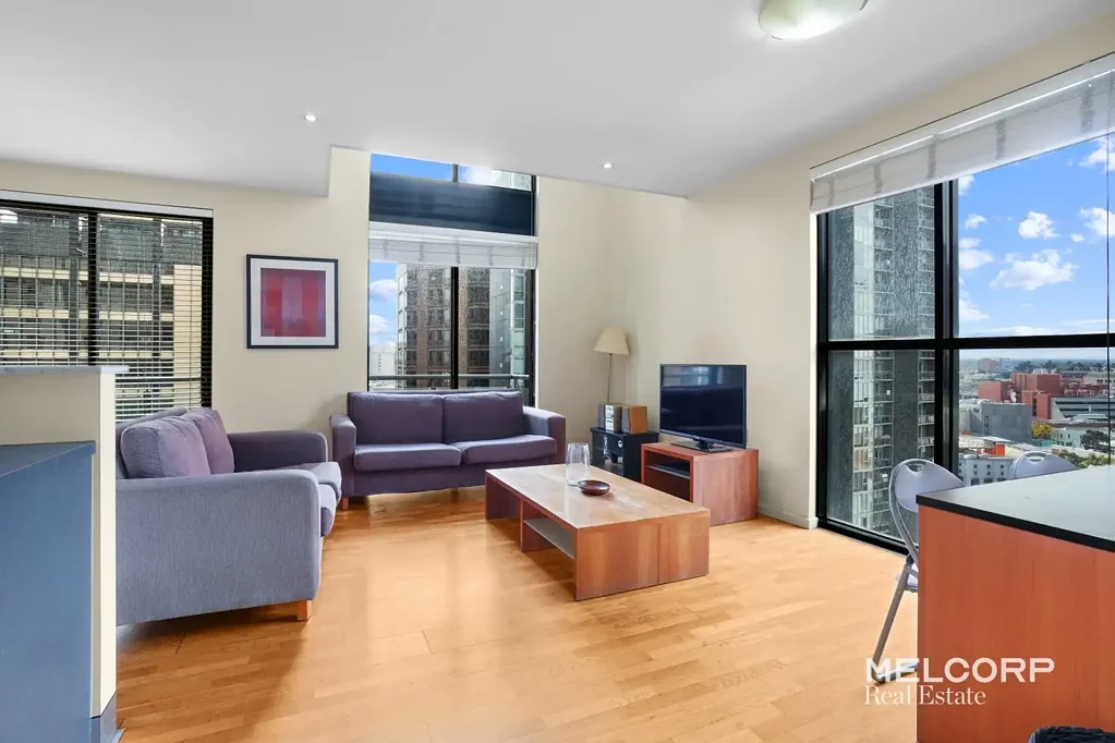 FRANKLIN LOFTS SPLIT-LEVEL APARTMENT – FURNISHED