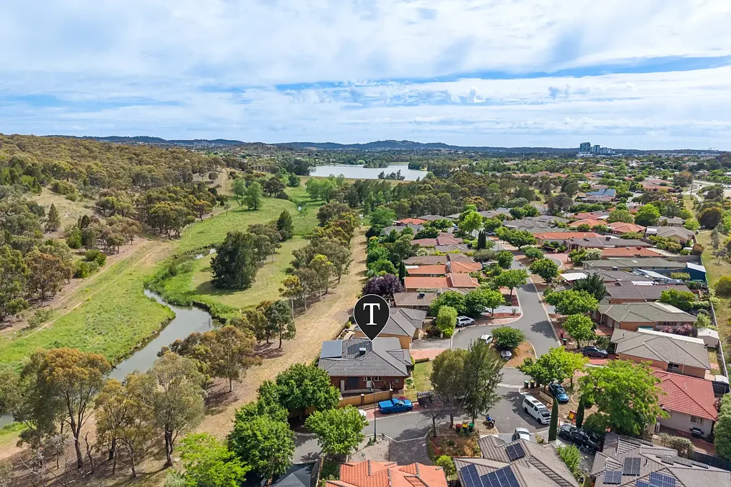 Nicholls 3ห้องนอน Renovated Home featuring Uninterrupted Views