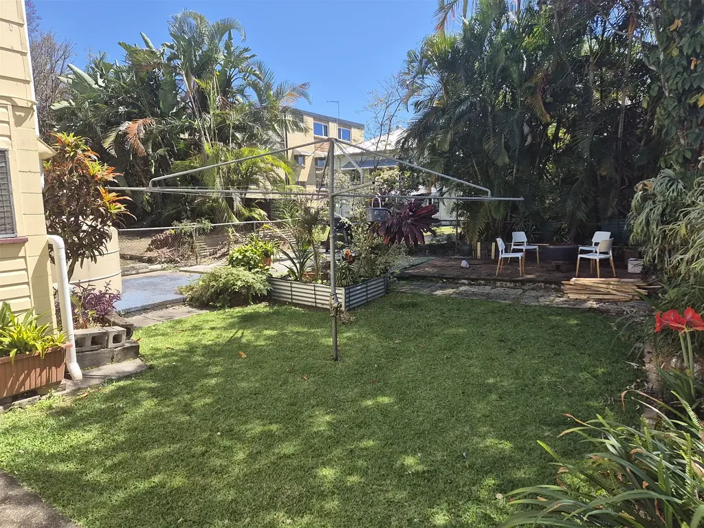 Stylish 2-Bedroom Retreat in Gordon Park