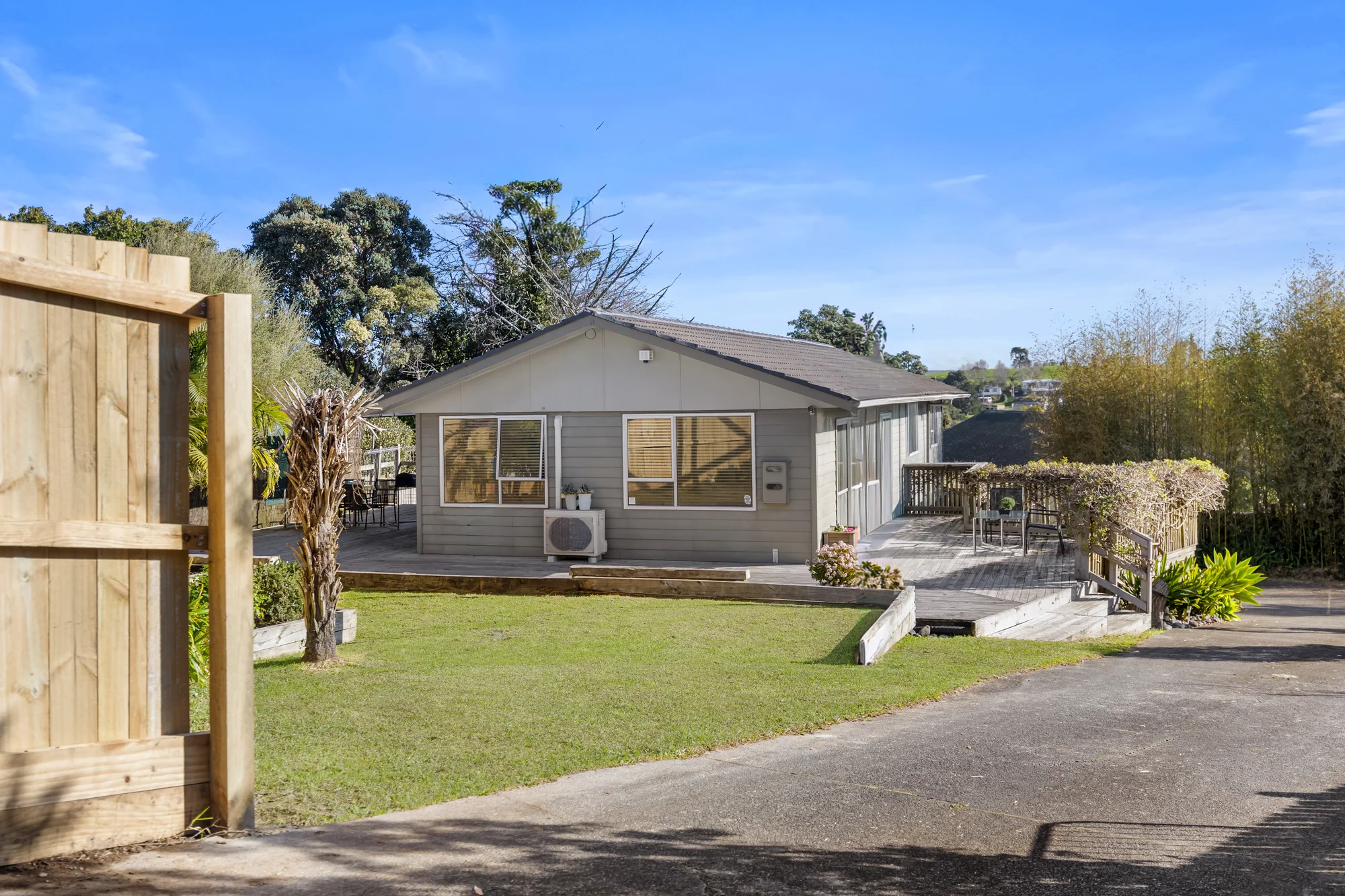 West Harbour 4房 Priced To Sell!