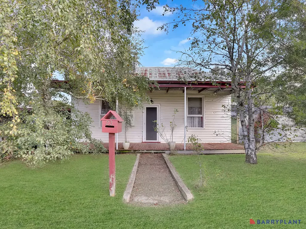 Wonthaggi 3 Bedroom Heritage Haven: A Historic Residence Steeped in Wonthaggi's Legacy