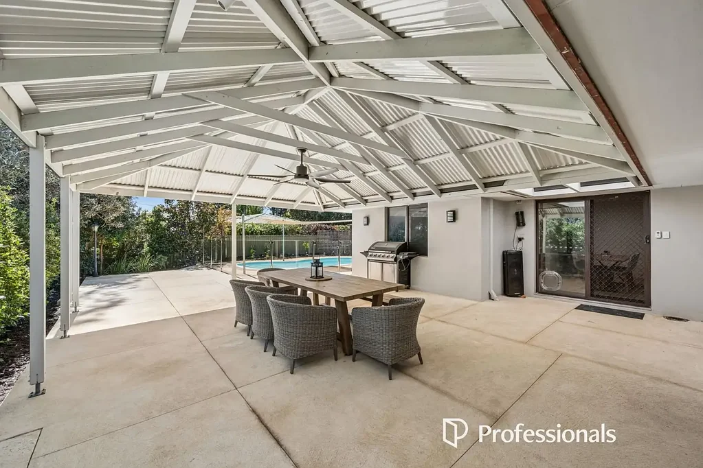 Forrestfield 4कमरा Summer Outdoor Oasis