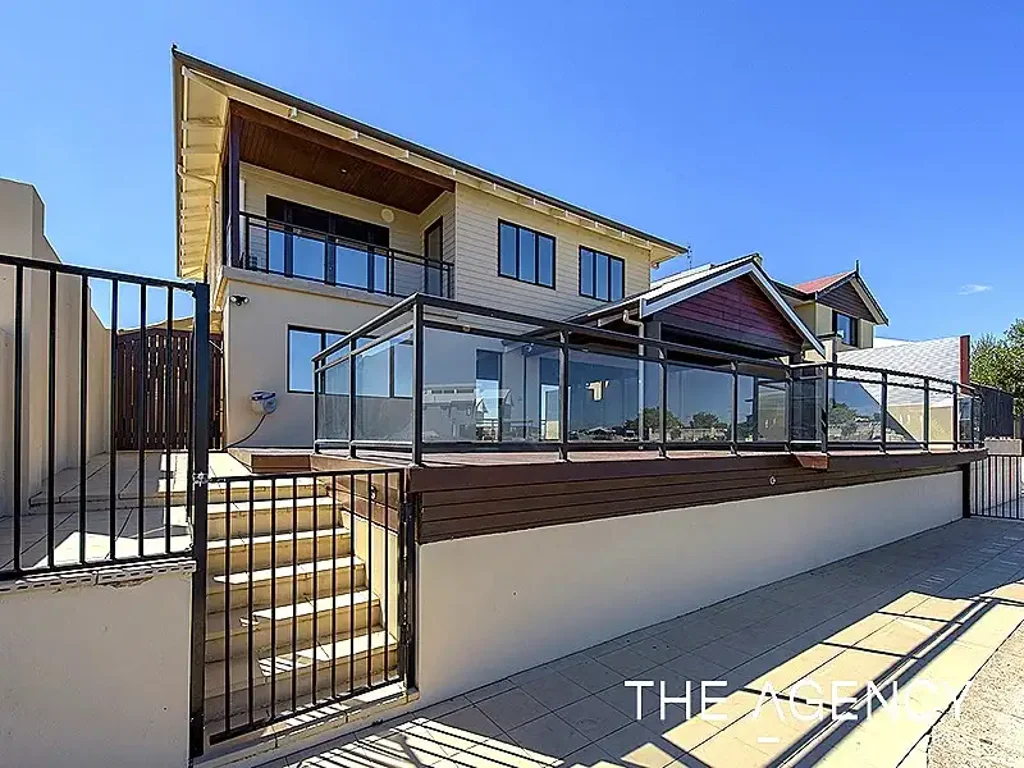 Geographe 3 Bedroom Waterfront Living on the Canals of Port Geographe