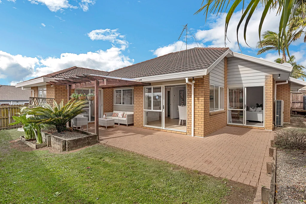 1/14 Pajaro Place, Northpark, Manukau City, Auckland