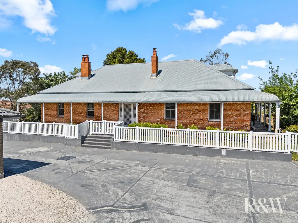 Rooty Hill 5部屋 Historic Homestead on 894m2 (Own a piece of Rooty Hill History)