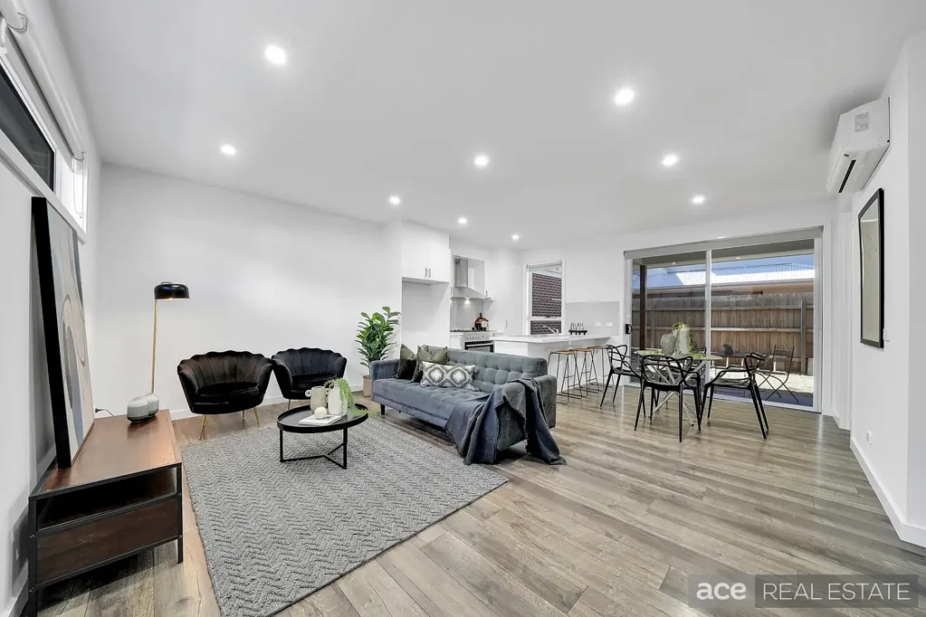 Laverton 3ห้องนอน Elegant Golden Mile Entertainer in Peaceful Position!