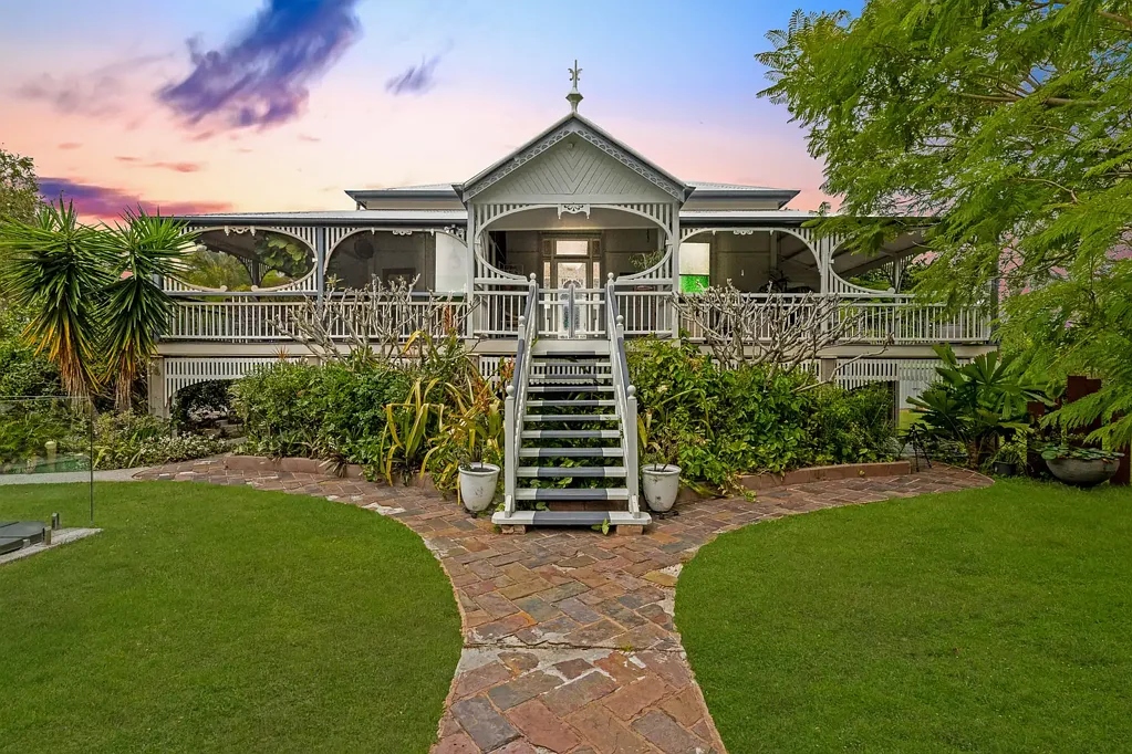 56 Robertson Street, Torbanlea, QLD 4662