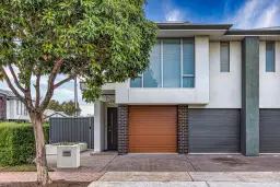 55 Wood Avenue, Brompton