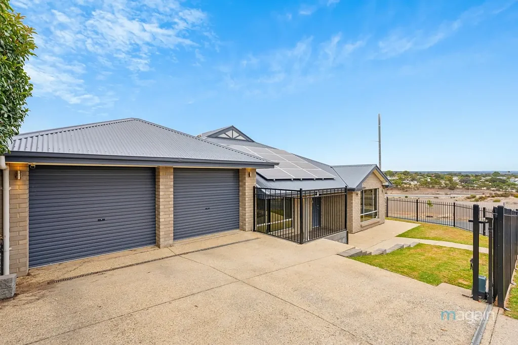17 Locomotive Drive, Sheidow Park, SA 5158