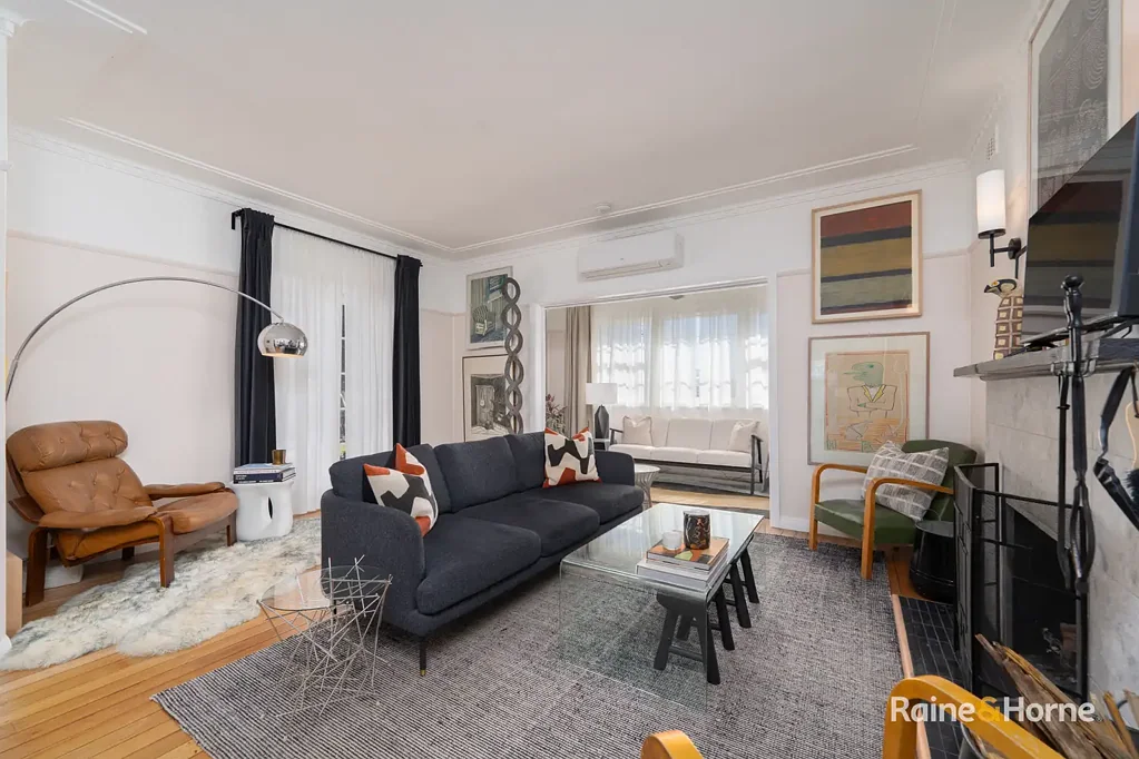 Glen Innes 3 Bedroom Meticulously Renovated Classic on a Spacious 1,041sqm Block
